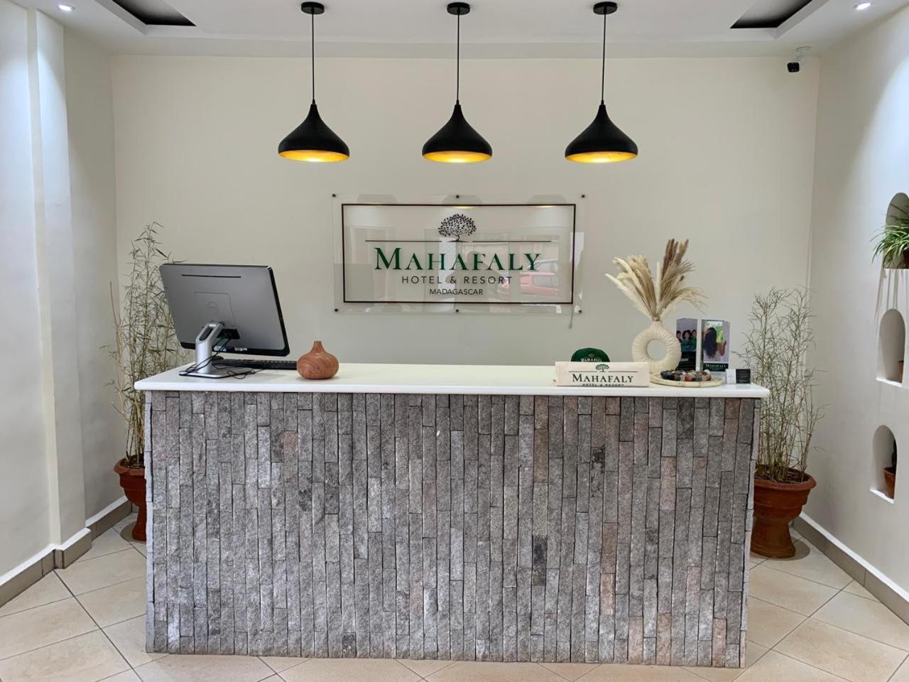 Mahafaly Hotel & Resort Анцирабе Экстерьер фото